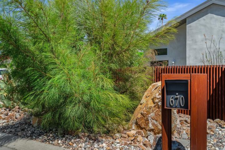 Property Photo:  670 S Calle Palo Fierro  CA 92264 