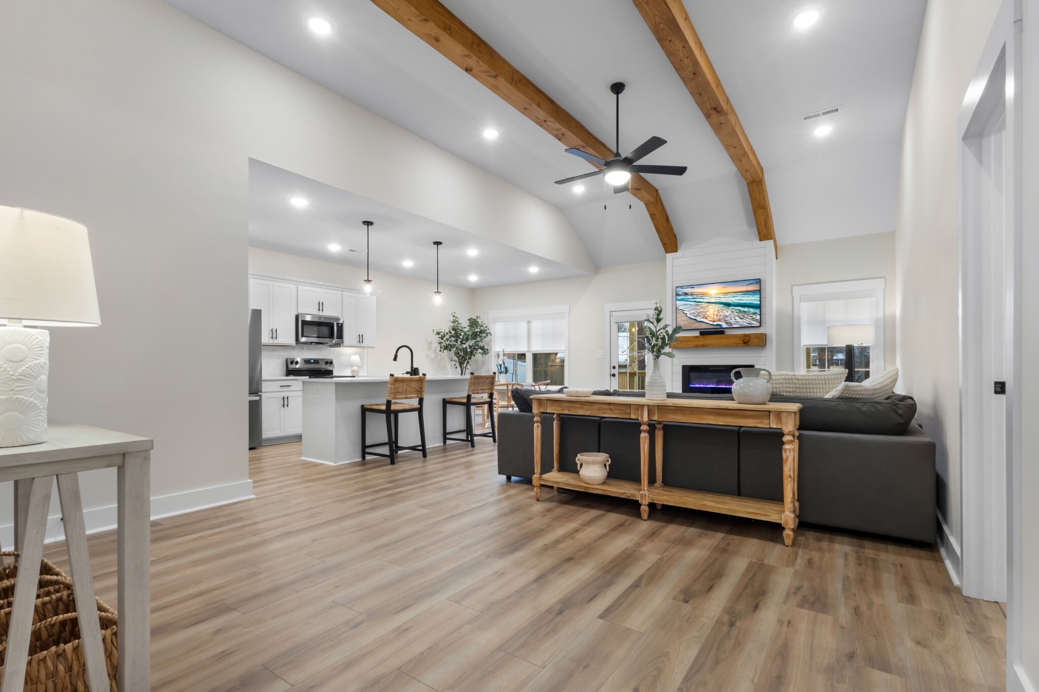 Property Photo: 208 Wade Hampton Ln TN 37040