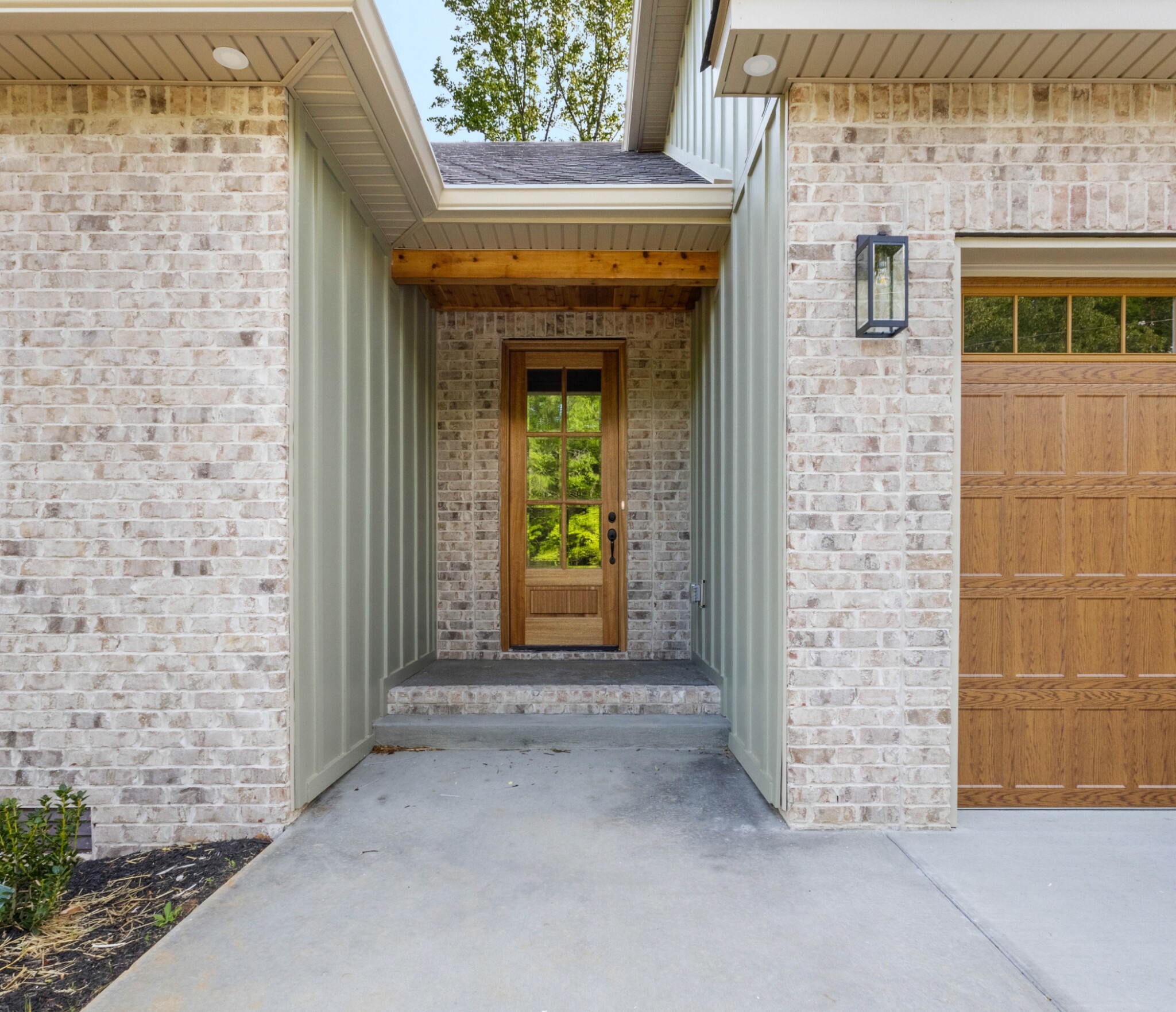 Property Photo: 1592 Ryes Chapel Rd TN 37171