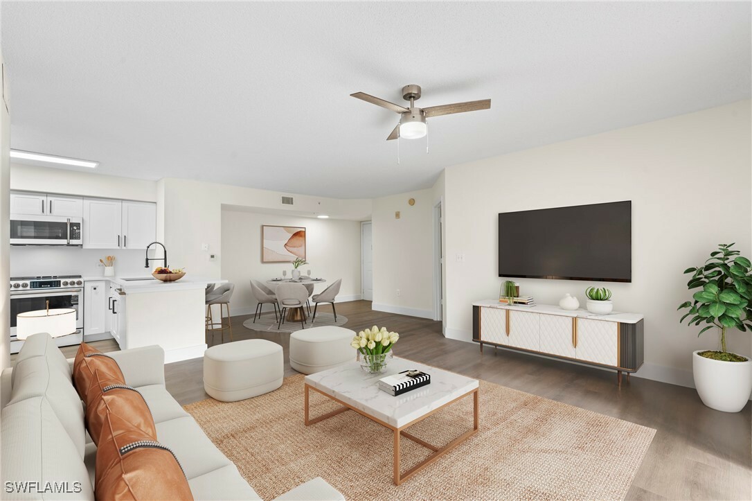 Property Photo: 8950 Colonnades Court E 815 FL 34135