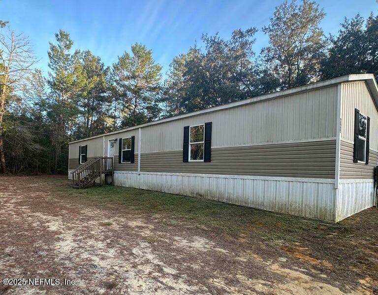 Property Photo: 326 Gloria Avenue FL 32148