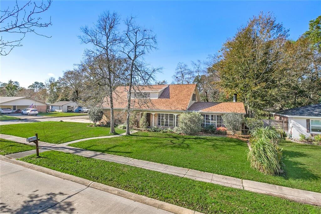 Property Photo: 1475 Eastridge Drive LA 70458