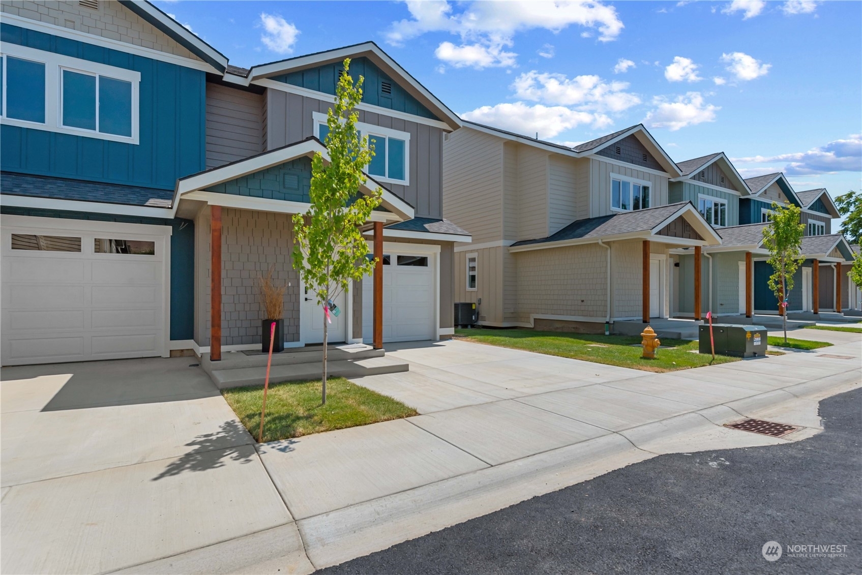 Property Photo: 1030 Finch Lane B2 WA 98801