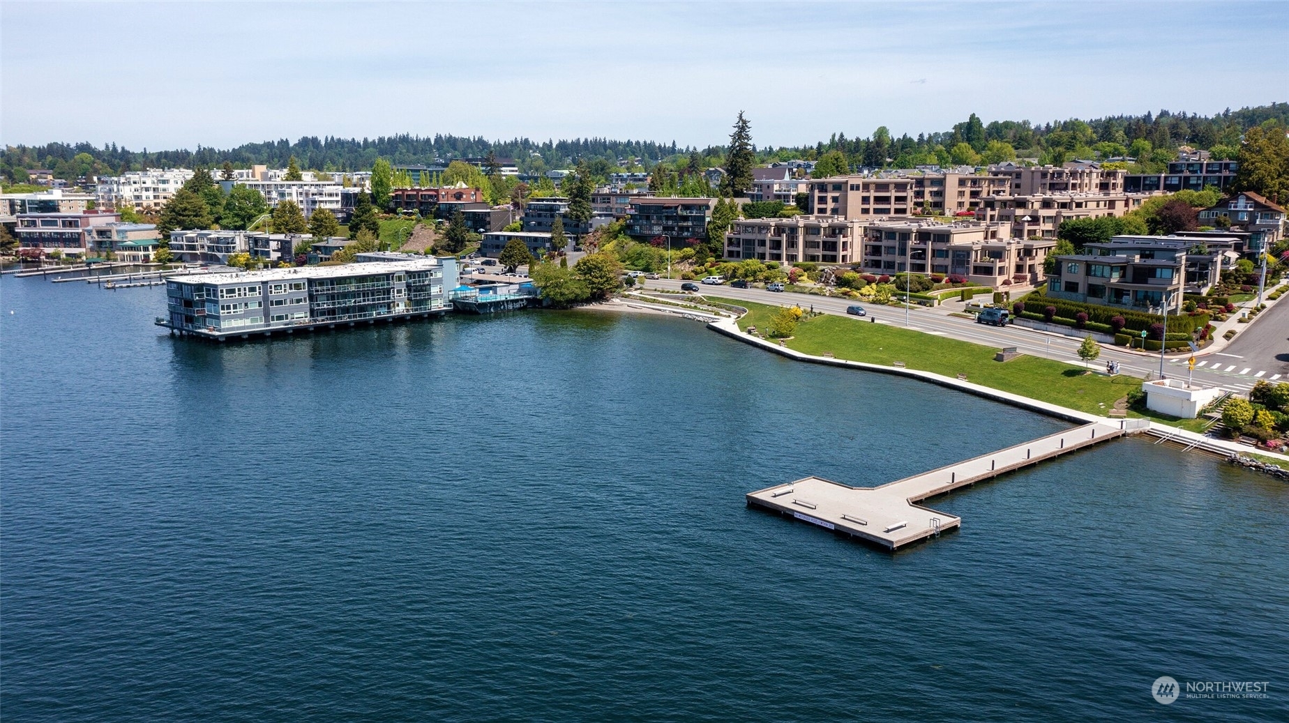 Property Photo:  515  Lake Street S 309  WA 98033 