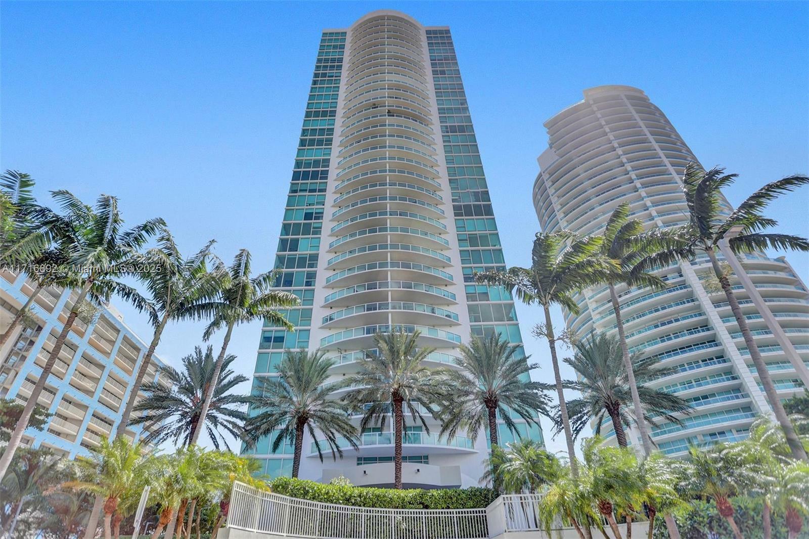 Property Photo:  2101 Brickell Ave 2506  FL 33129 