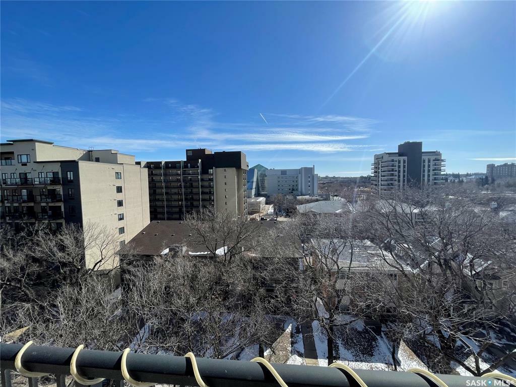 537 4th Avenue N 703  Saskatoon SK S7K 2M6 photo