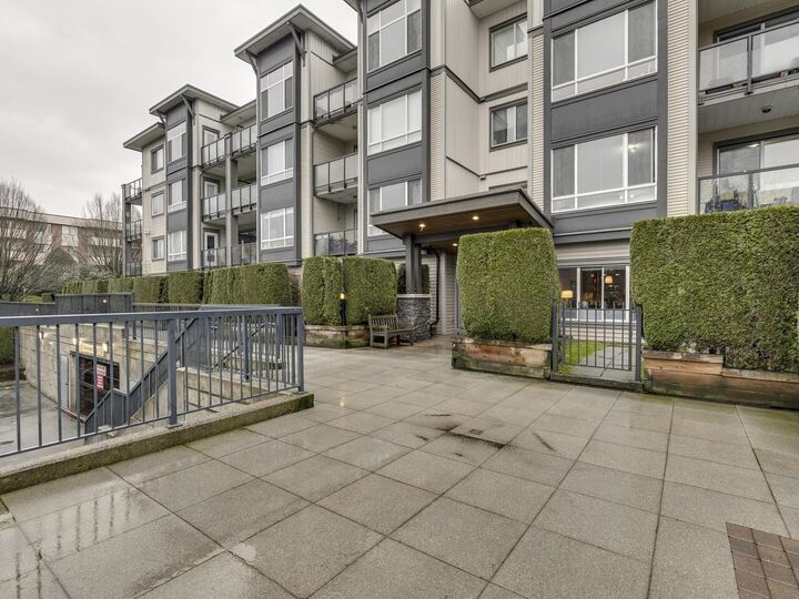 2943 Nelson Place 404 — photo 1