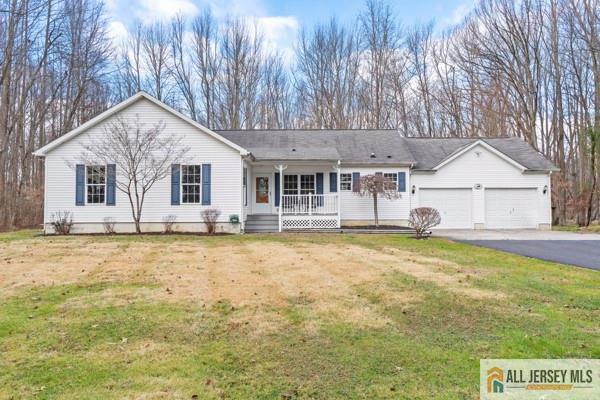 Property Photo:  15 White Pine Road  NJ 08831 