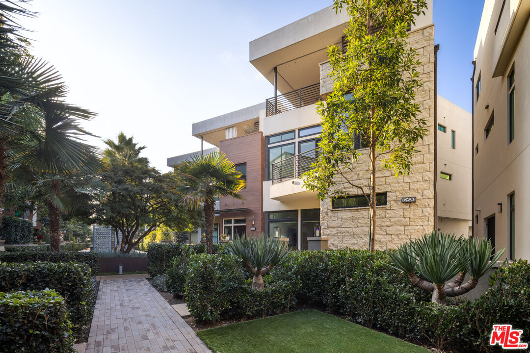 Property Photo: 12620 W Sunrise Pl CA 90094