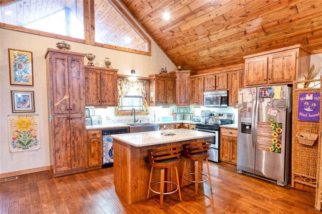 Property Photo:  200 Renegade Ridge Road  GA 30512 