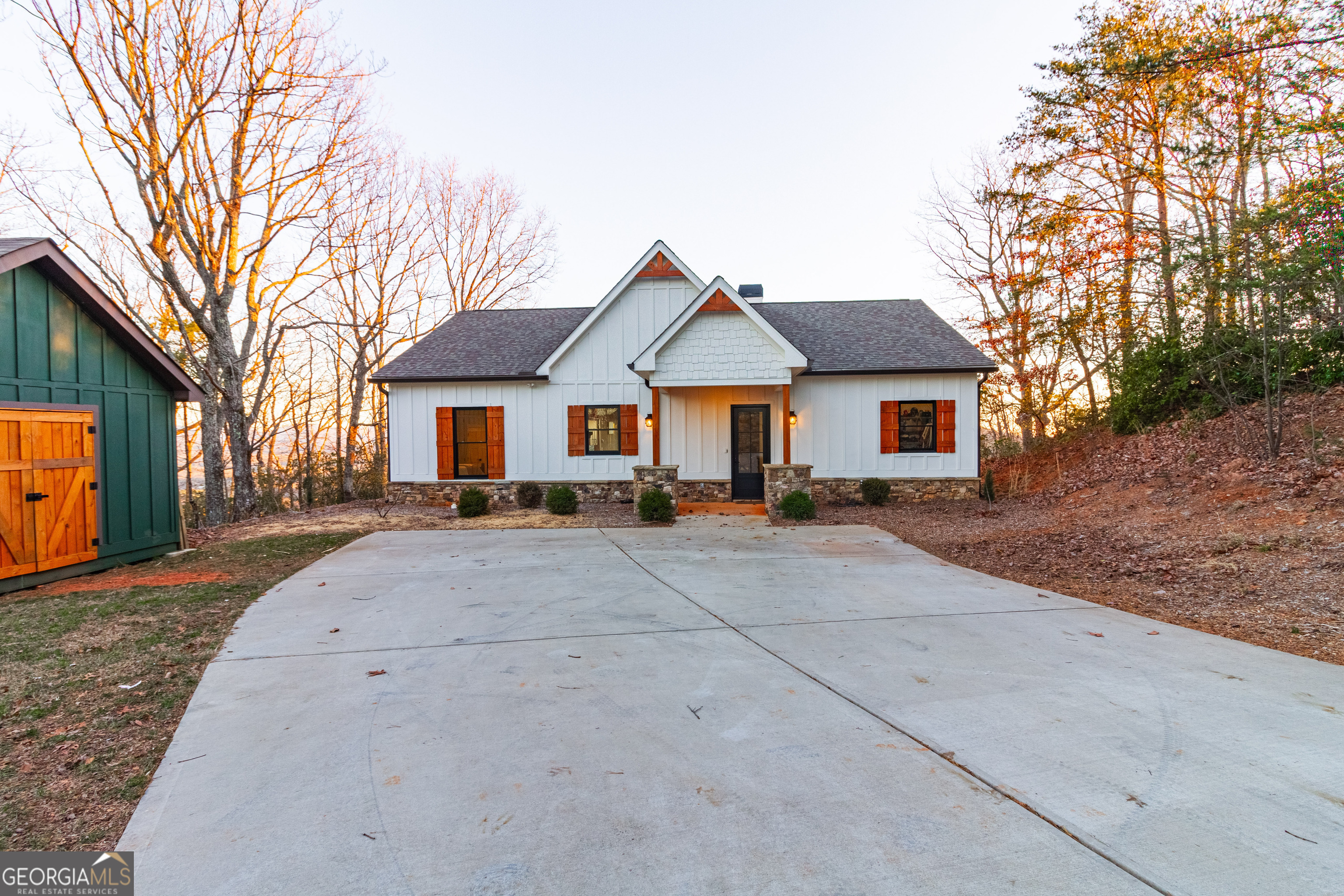 1335 Daybreak Road  Cleveland GA 30528 photo