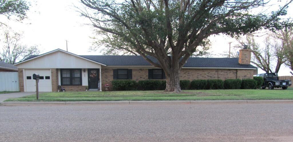 Property Photo:  1804 N 8th Street  TX 79373 