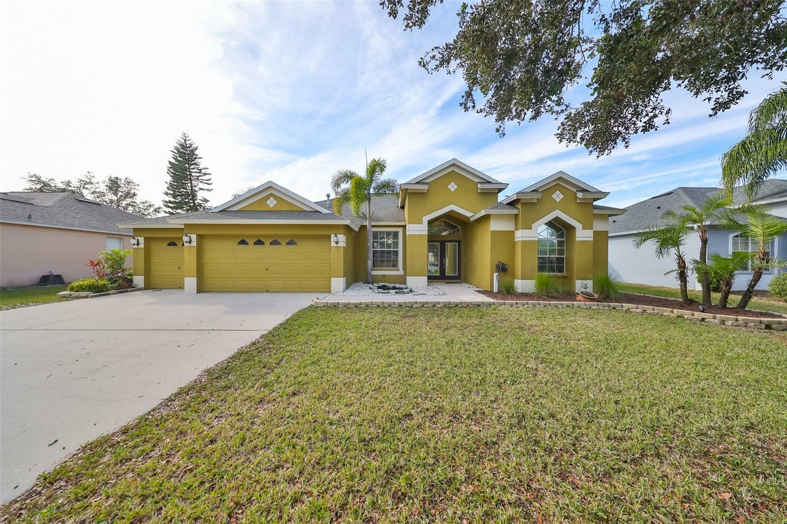 Property Photo:  9415 Sayre Street  FL 33569 