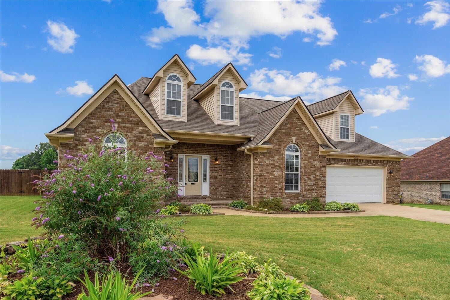 Property Photo: 250 Hummingbird Loop TN 38004