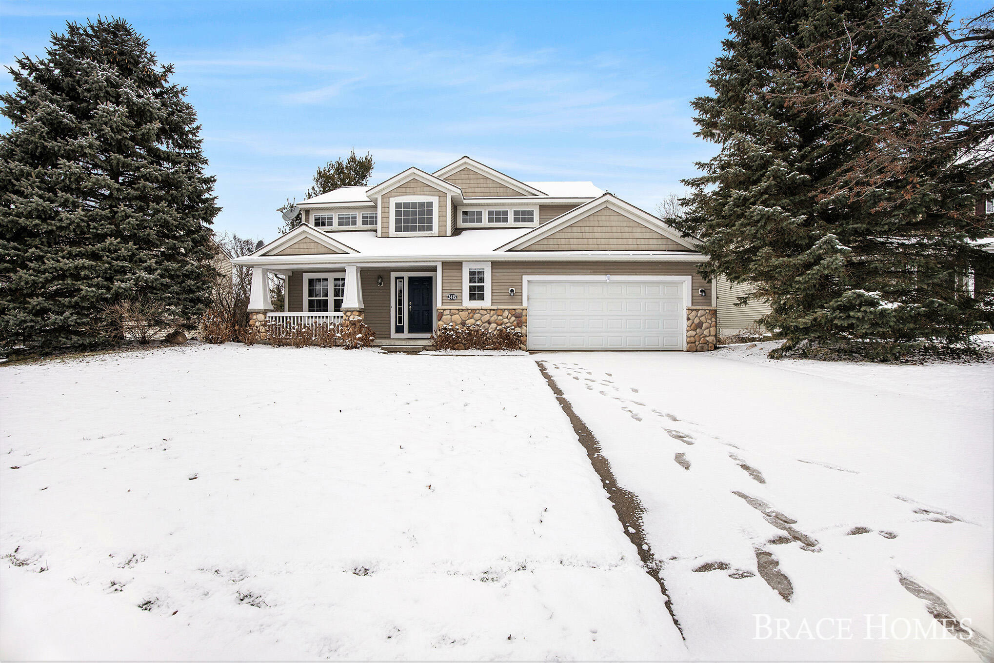 Property Photo:  3415 Mason Ridge Drive NE  MI 49525 