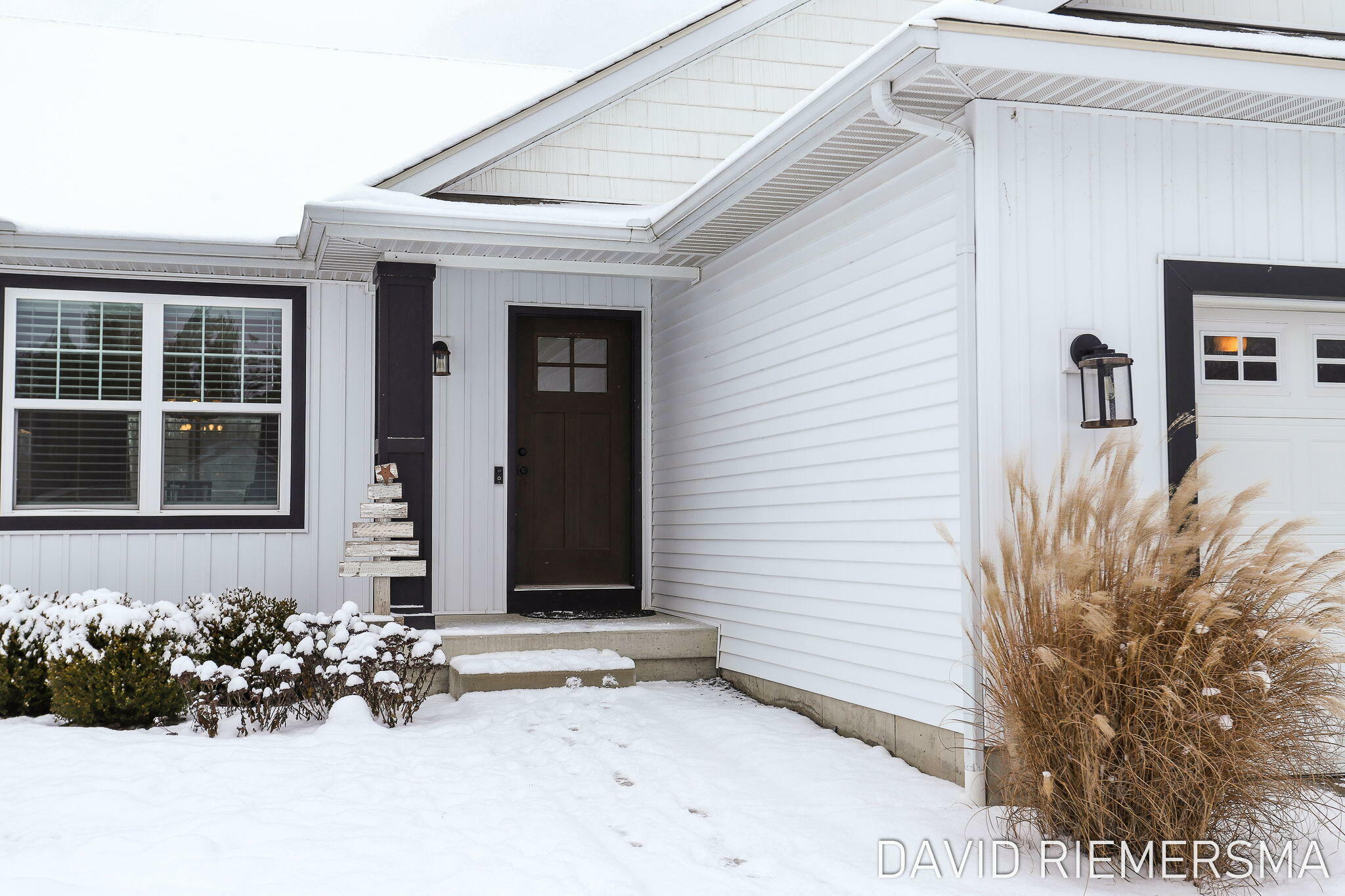 Property Photo:  5296 Fillmore Street  MI 49401 