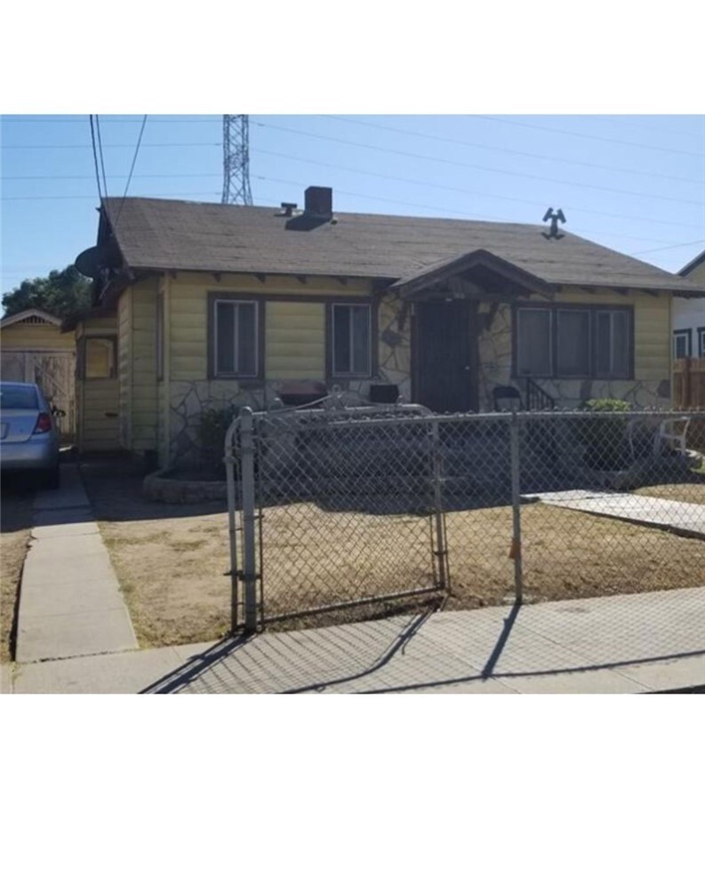 Property Photo: 760 W 97th Street CA 90044