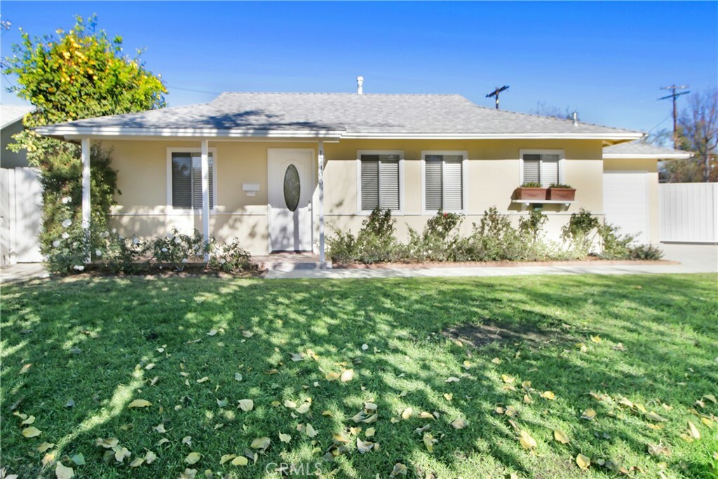 Property Photo:  17405 Manteca Street  CA 91406 