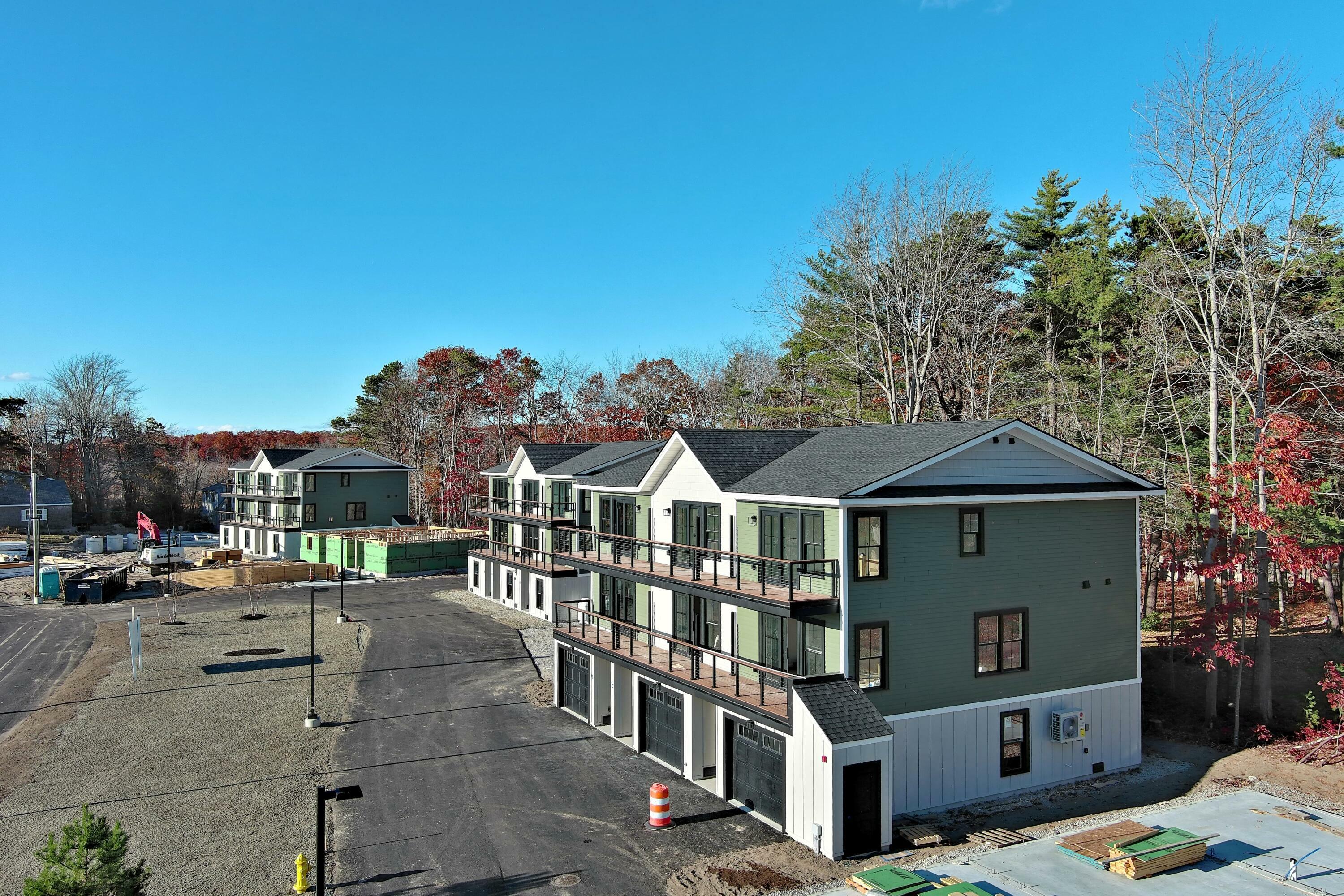 Property Photo:  8 Overlook Drive 7  ME 04064 