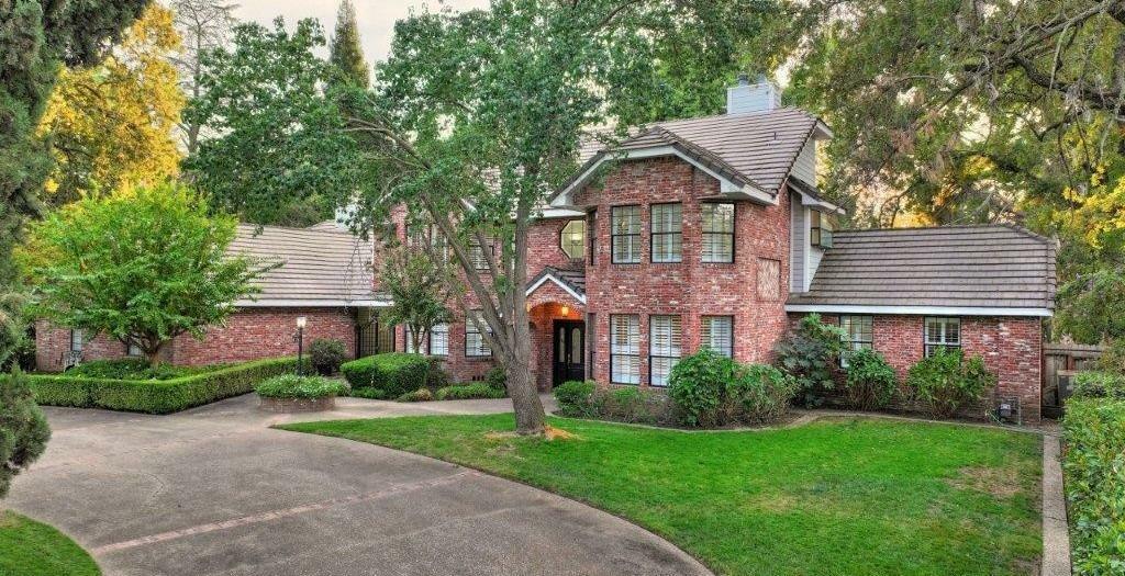 Property Photo: 6126 Van Alstine Avenue CA 95608