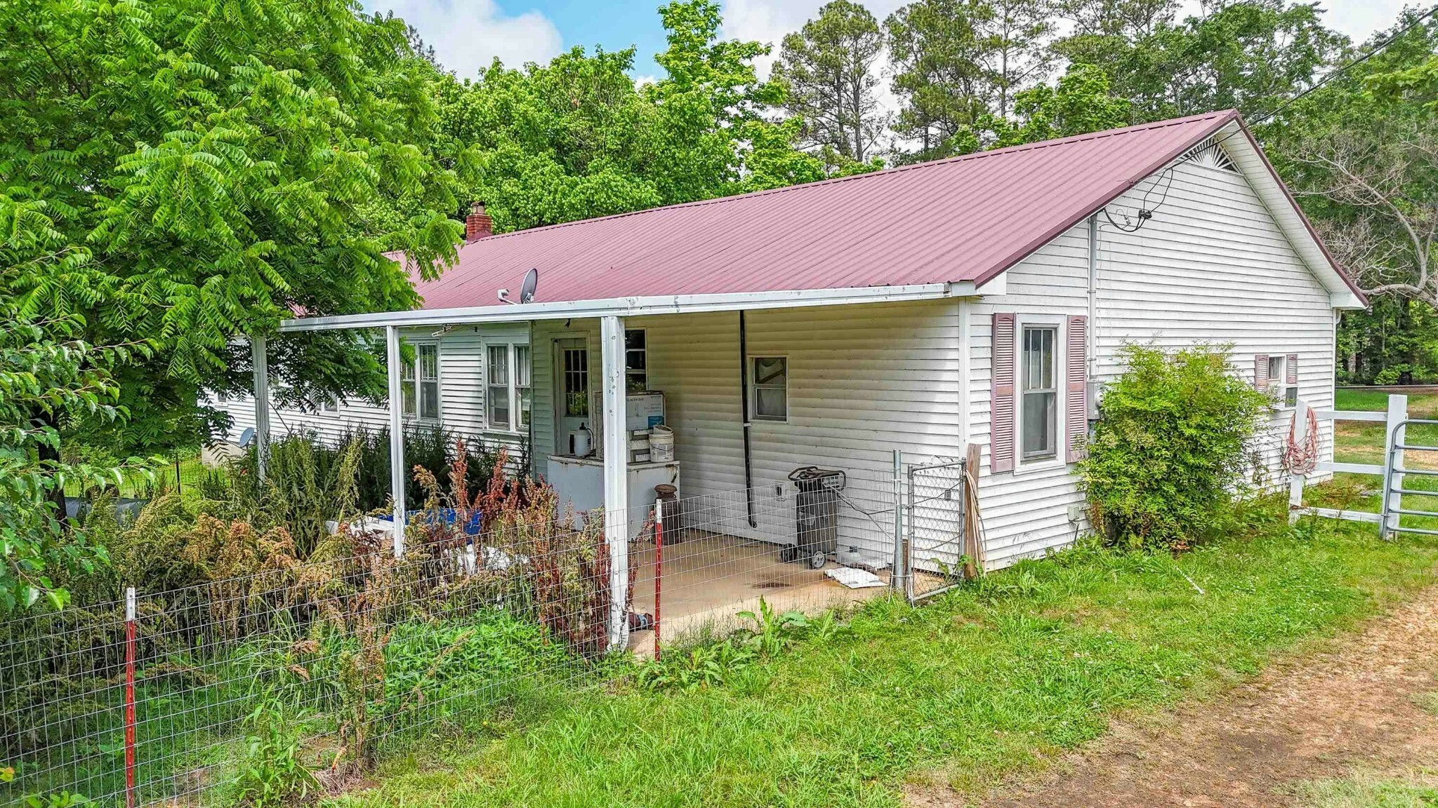 Property Photo:  6800 Glendale Rd  TN 38361 