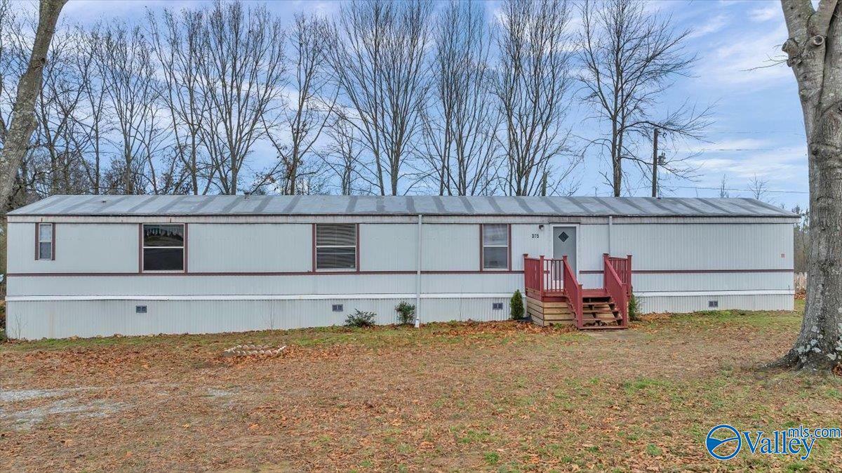 Property Photo:  385 County Road 584  AL 35652 