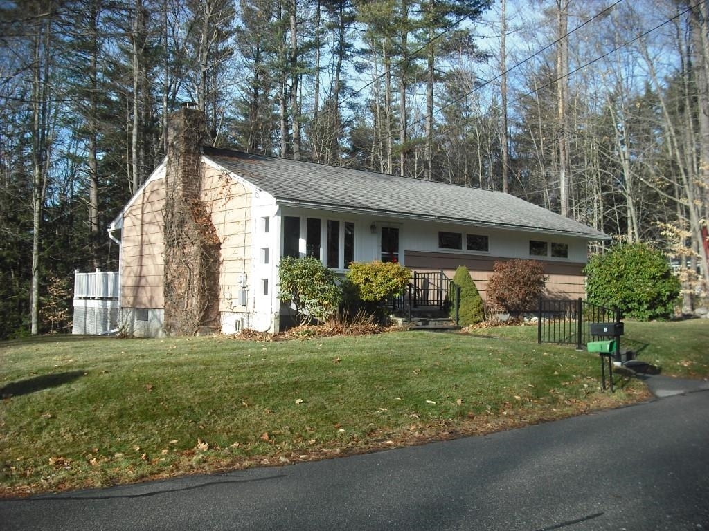 Property Photo:  2 Foxwood Avenue  NH 03431 