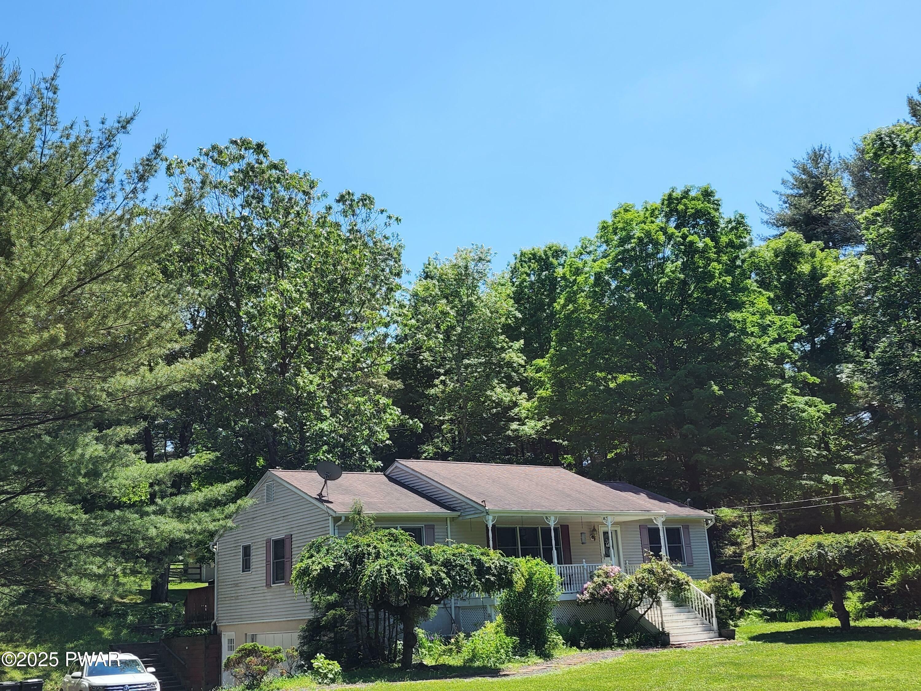 Property Photo:  139 Johnny Bee Road  PA 18328 