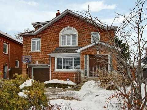 184 Parkview Hill Cres  Toronto ON M4B 1R8 photo