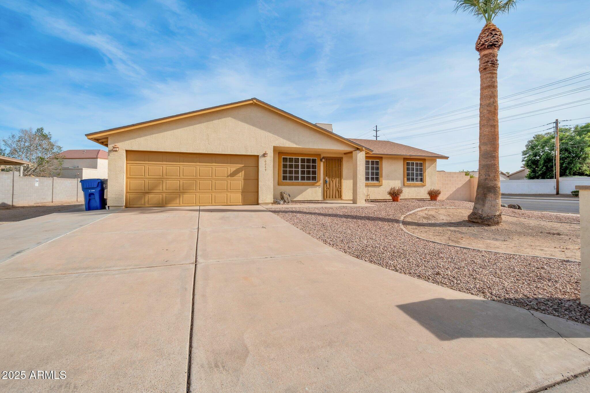 Property Photo:  6249 S Parkside Drive  AZ 85283 