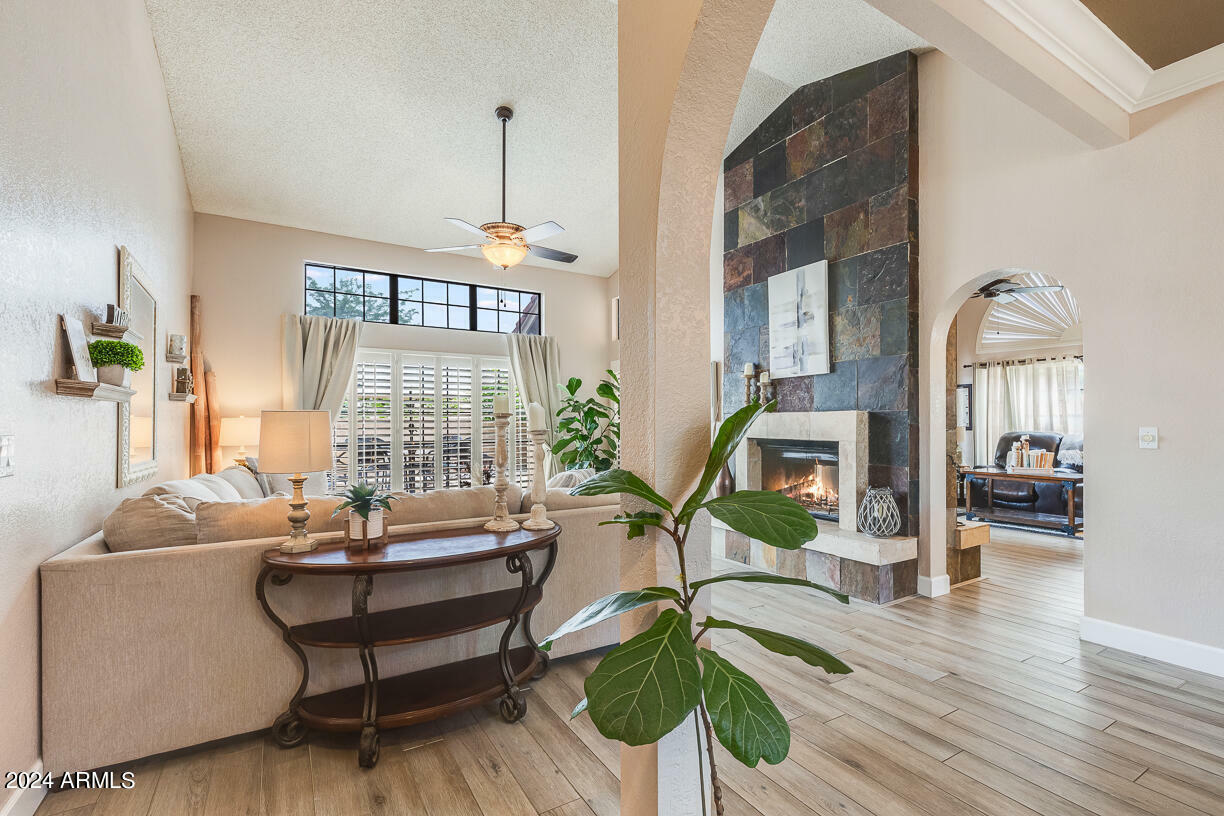 Property Photo: 10043 E Dreyfus Avenue AZ 85260