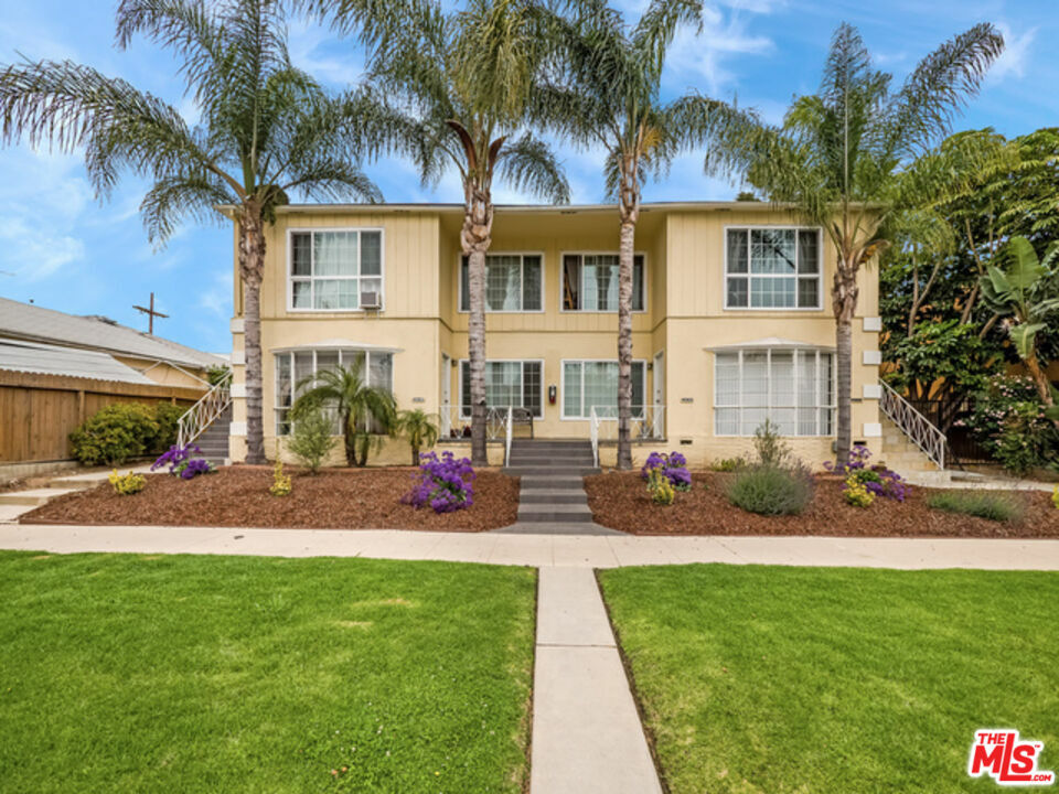 Property Photo:  1428 S Crescent Heights Blvd 1428 1/2  CA 90035 