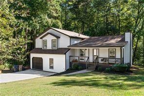 Property Photo:  124 Cagle Way  GA 30141 