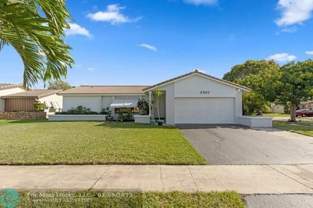 Property Photo:  2501 NW 98th Ln  FL 33065 