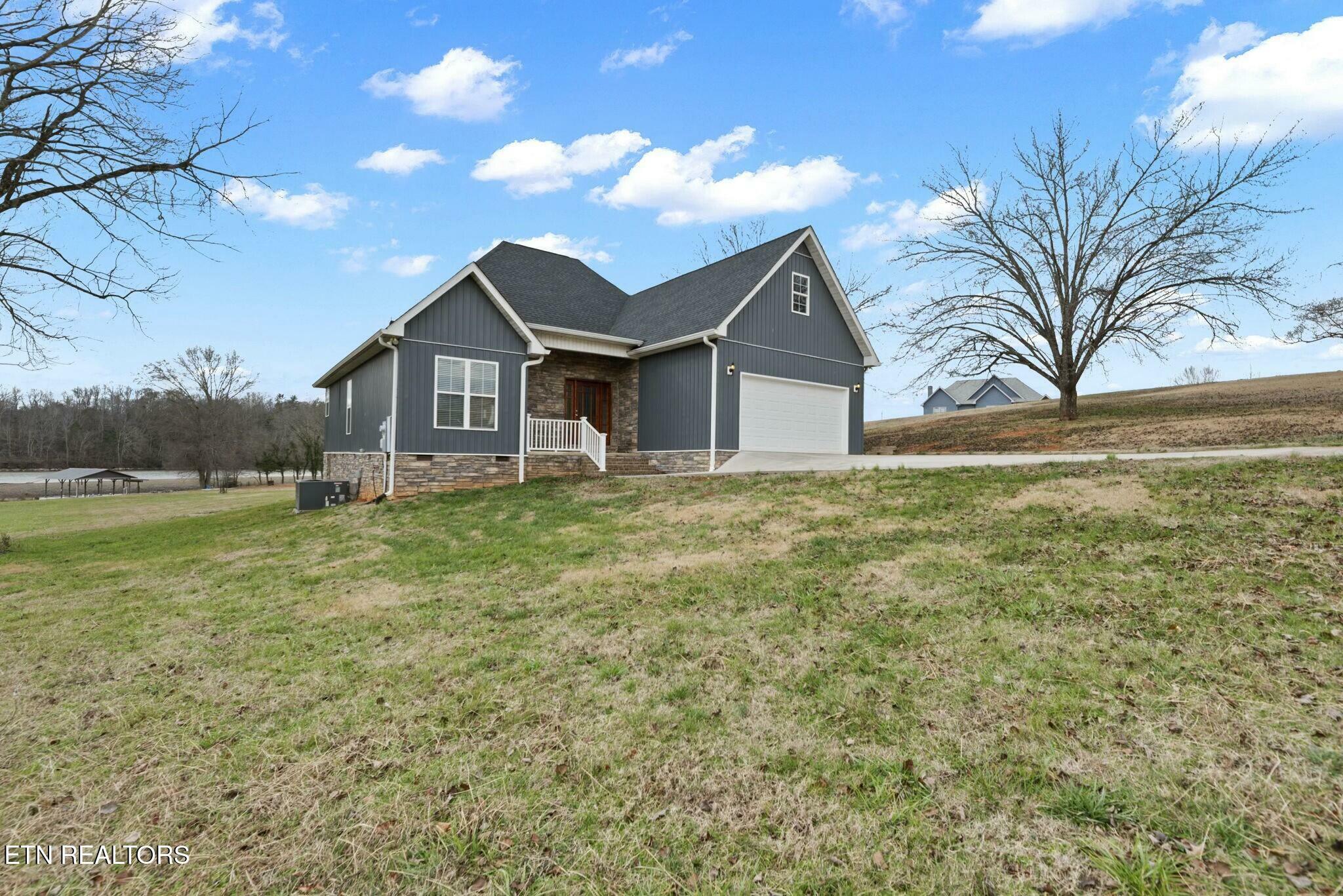 Property Photo:  564 Emory River Rd  TN 37748 