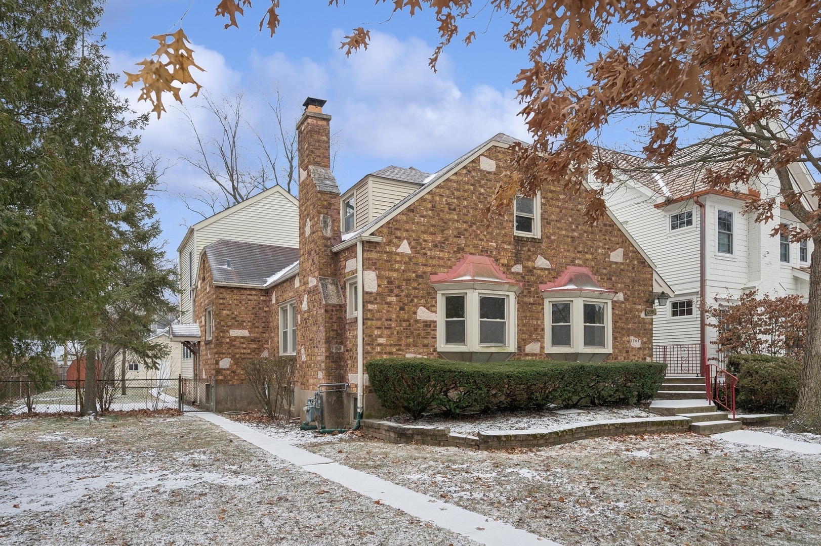 1209 Maple Avenue  Wilmette IL 60091 photo