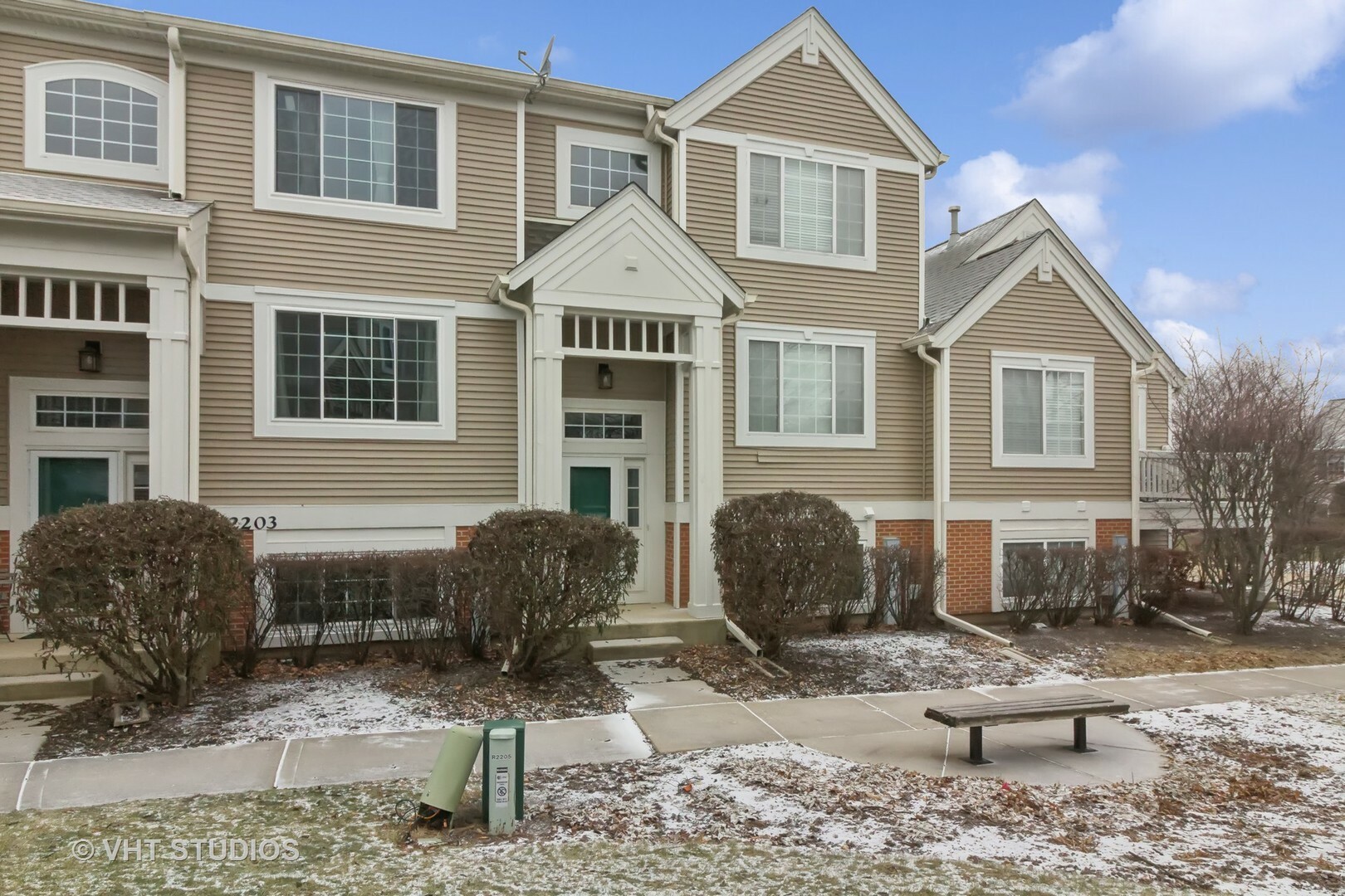 Property Photo:  2205 Daybreak Drive  IL 60503 