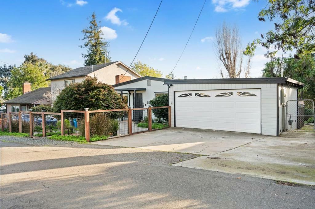 Property Photo:  1065 Hargus Avenue  CA 94591 