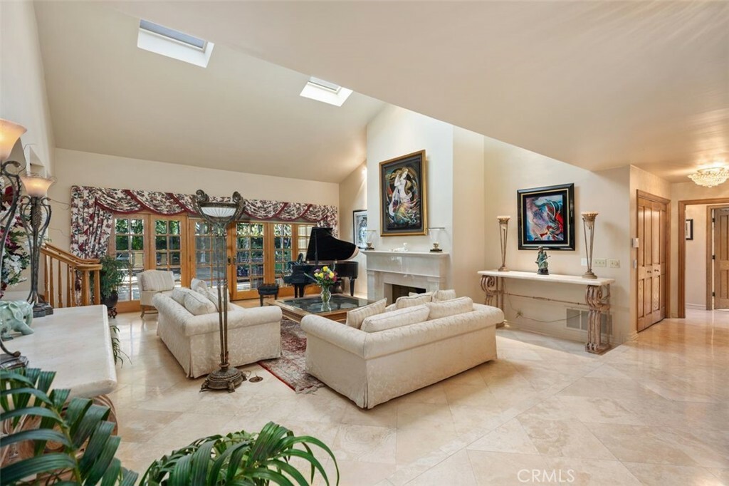 Property Photo: 10371 Balliet Drive CA 92861