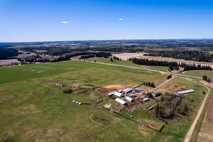 36033 Range Rd 40  Rural Red Deer County AB T0M 1V0 photo