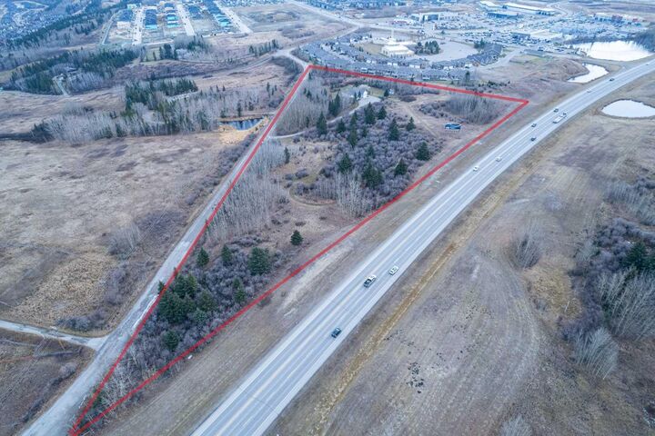 Property Photo:  42085 River Heights Lane  AB T4C 2A4 