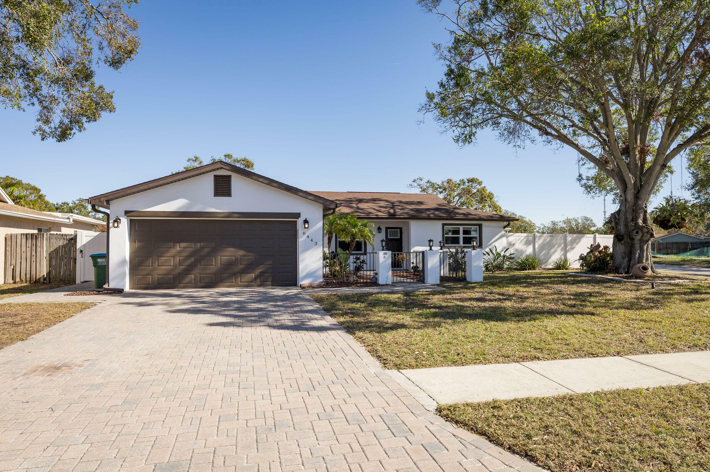 Property Photo:  8443 Denise Drive  FL 33777 