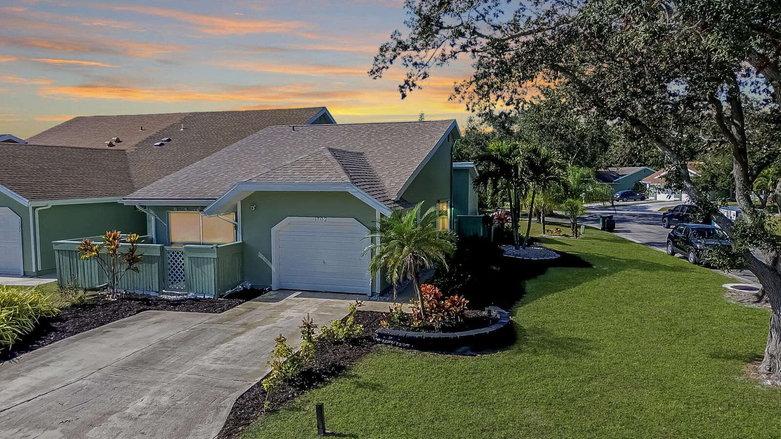 Property Photo:  1702 SE Balmoral Court  FL 34952 