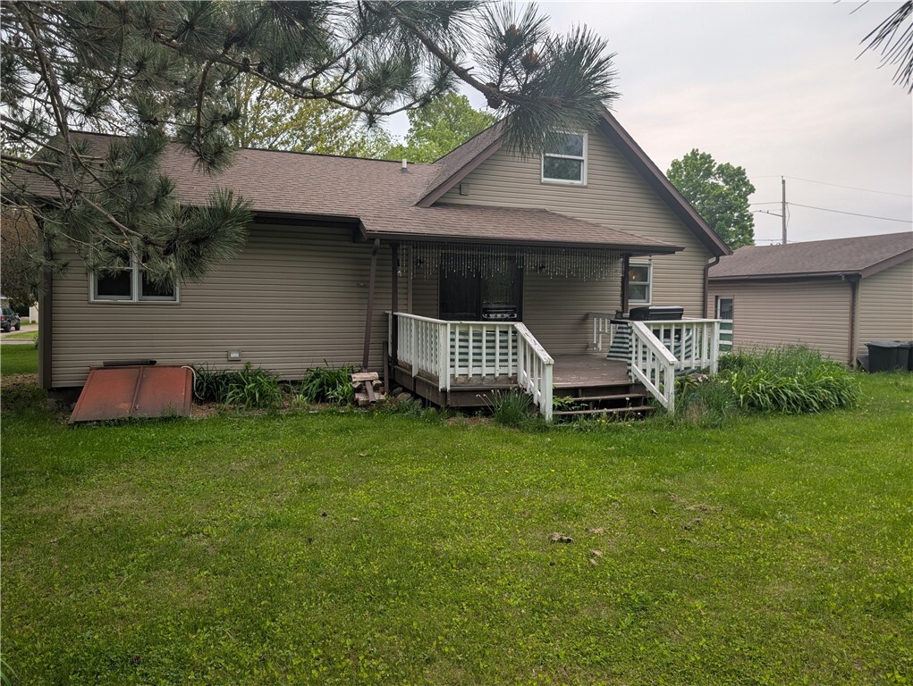 Property Photo: 718 E 9th Street S WI 54848