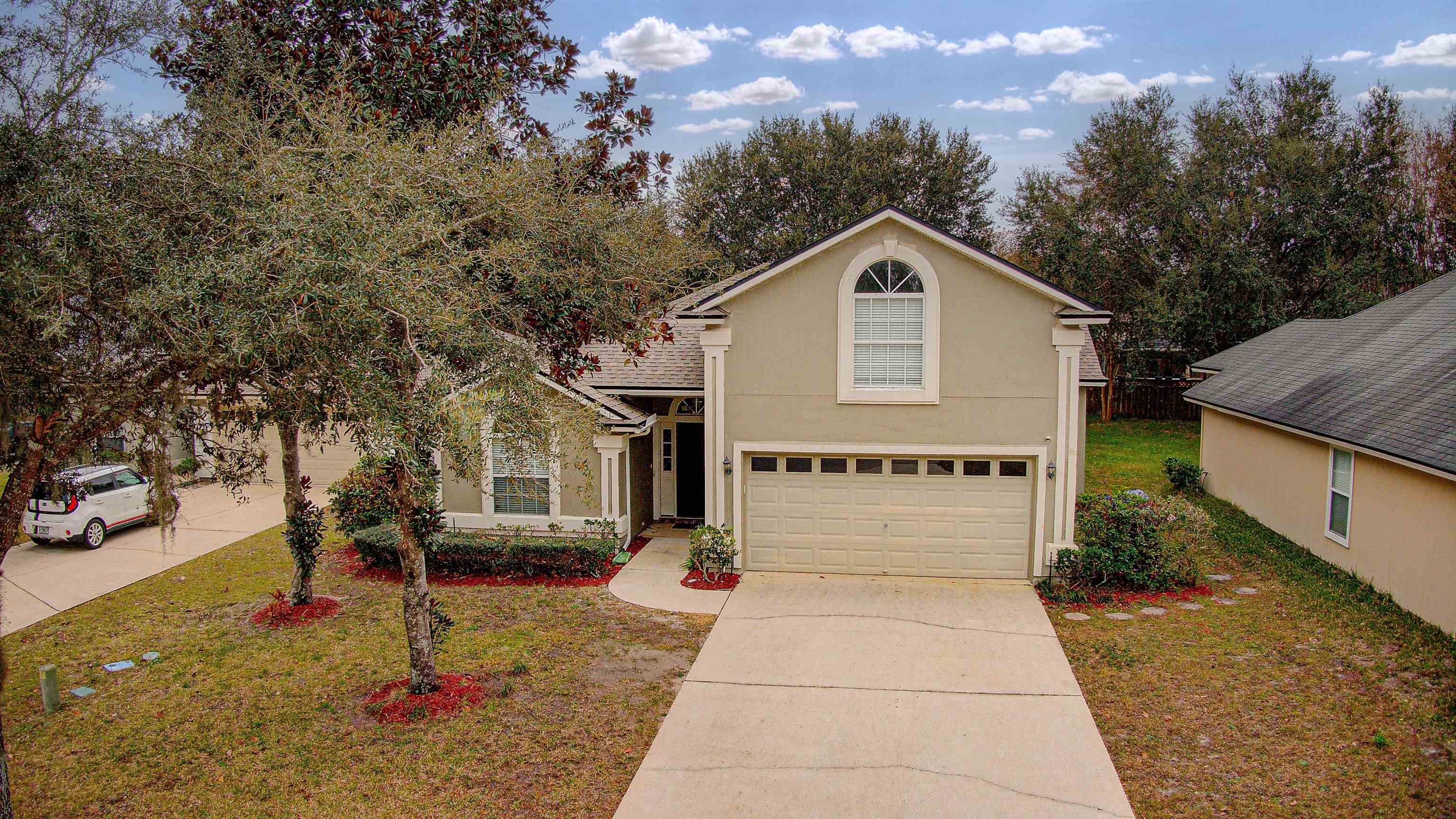 Property Photo:  939 Silver Spring Ct  FL 32092 