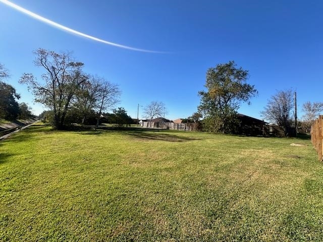 Property Photo:  2530 Burgundy Place  TX 77705 