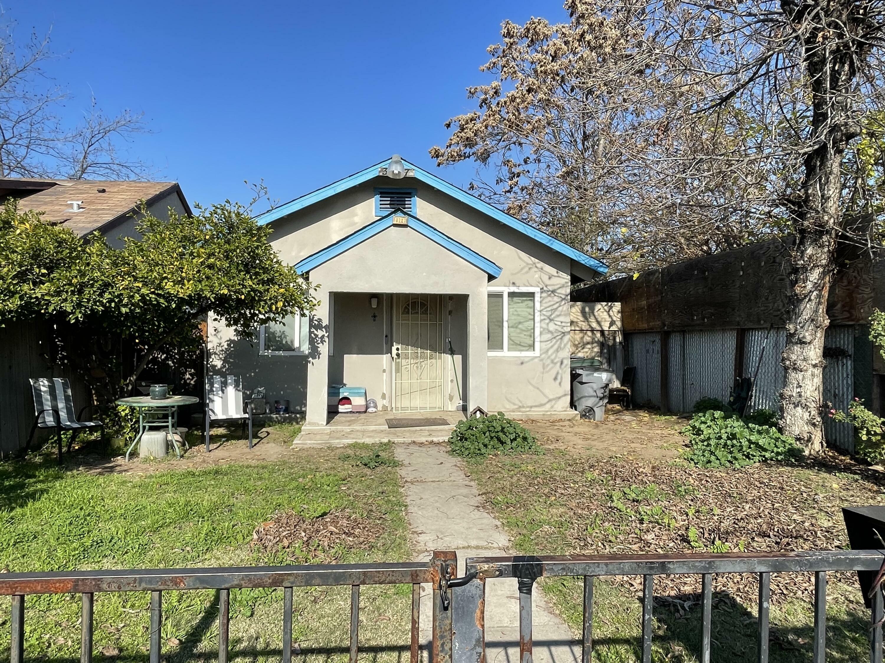 Property Photo:  3727 E Tulare Street  CA 93727 