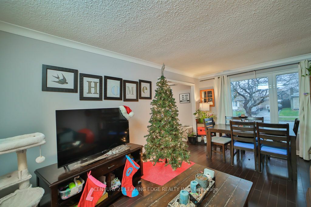 Property Photo:  64 Hutcherson Sq  ON M1B 1C6 