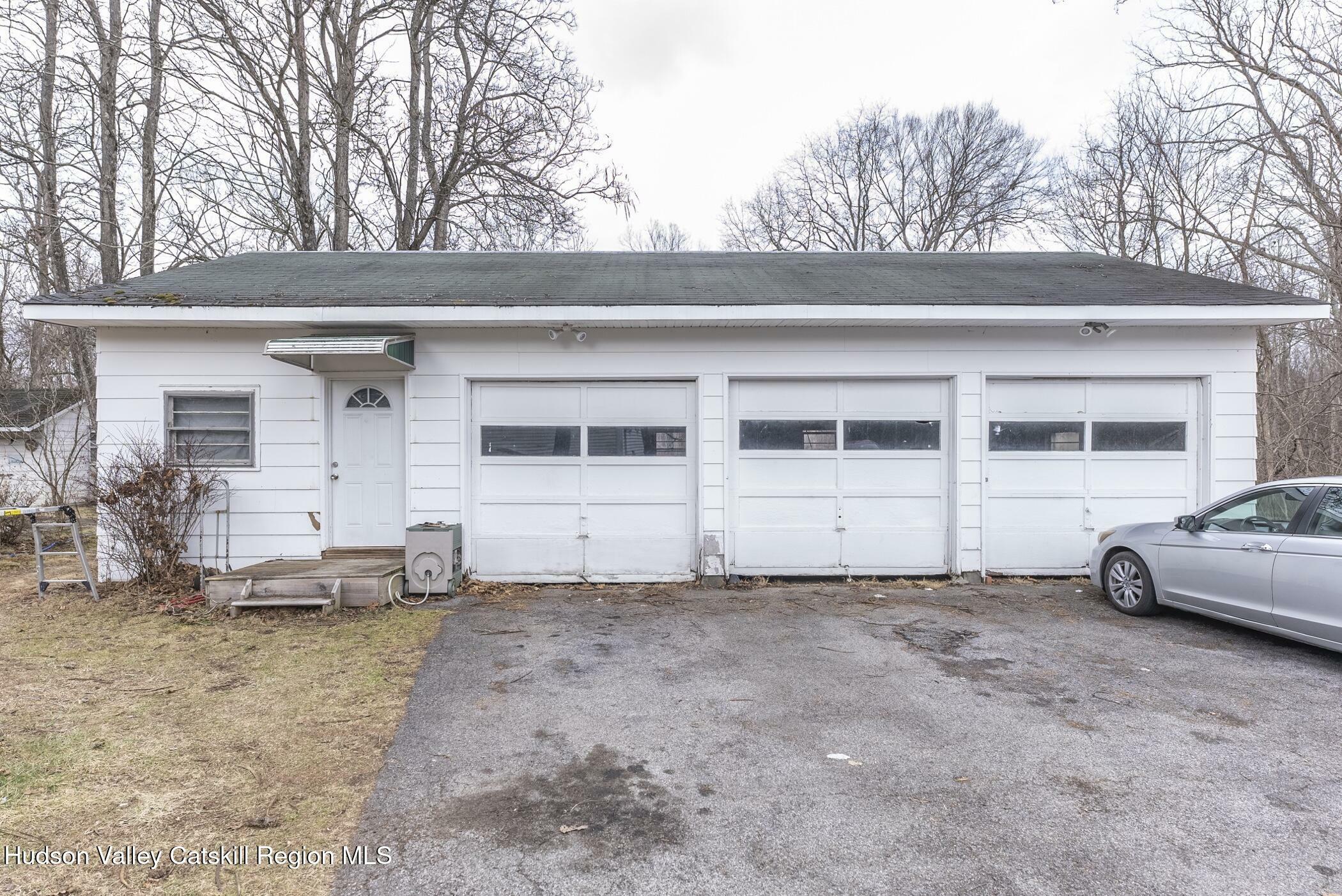 Property Photo:  1592 Route 32  NY 12589 