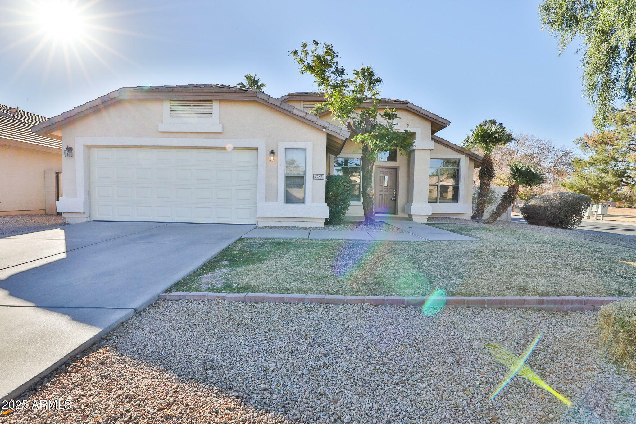 Property Photo: 2255 E Smoke Tree Road AZ 85296